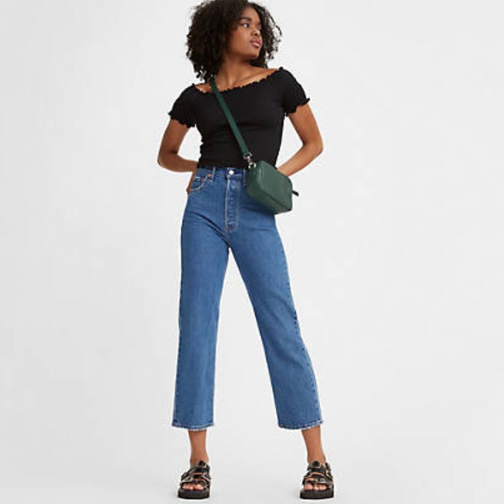 Levi’s ribcage straight ankle denim jeans 26